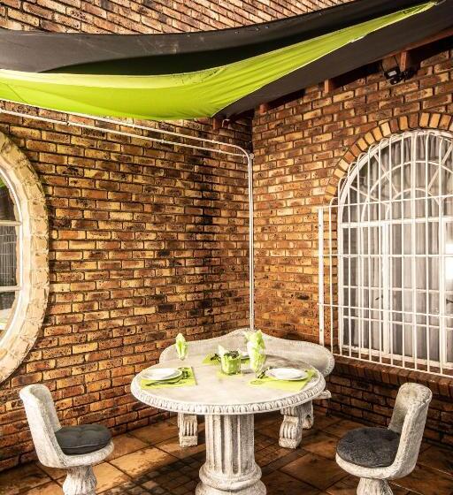스탠다드 룸, Oppiplot Guest House & Venue