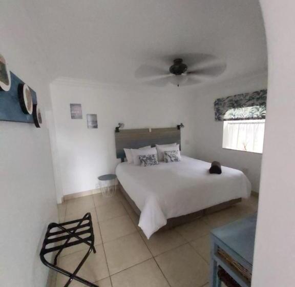 Семейный Номер, Oppiplot Guest House & Venue