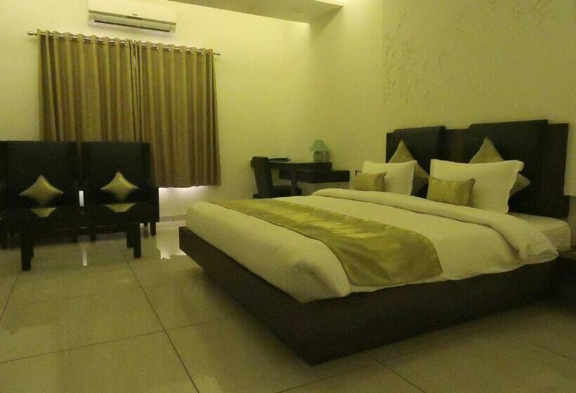 Номер Deluxe, Kalyan S   Mansingh Inn