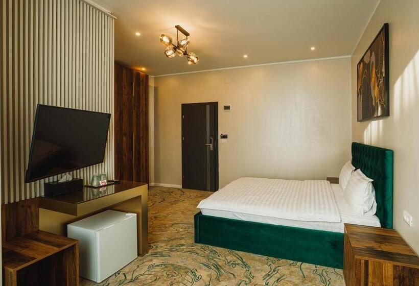 اتاق لوکس, Motel Andra