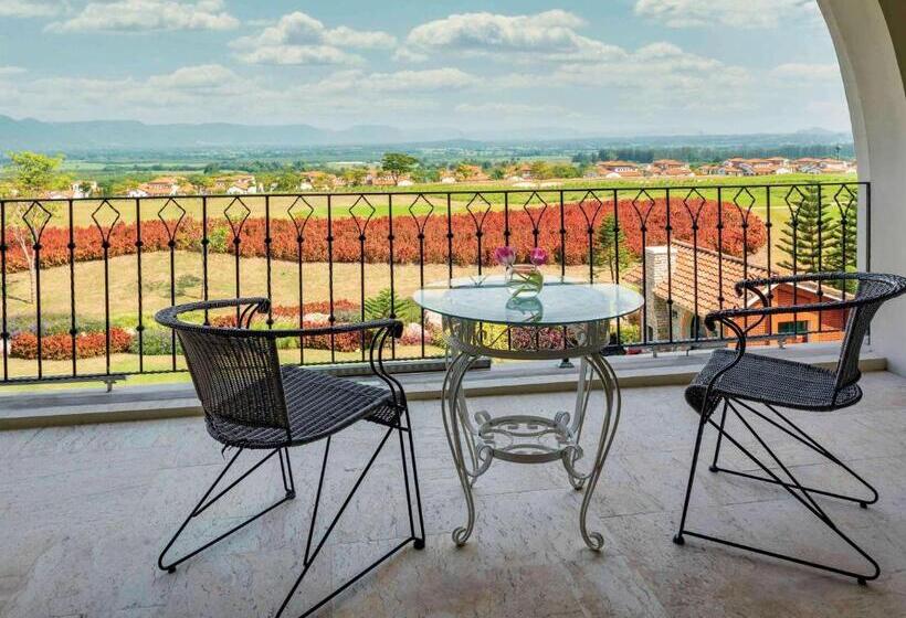 Номер Deluxe, Mövenpick Resort Khao Yai