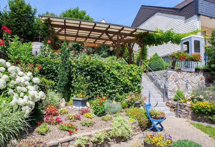 Номер Стандарт Индивидуальный, Weinhotel Hubertus Garni