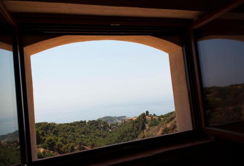 4인용 스탠다드 룸, Agunì Agriturismo E Locanda