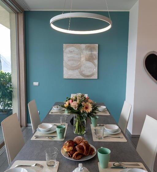 Апартаменты 4 Спальни, Bellagio Village  4 Apartments By The Lake   Seasonal Warm Pool And Sauna