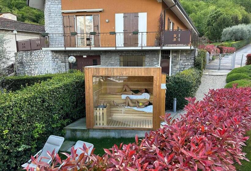 带4个卧室的公寓, Bellagio Village  4 Apartments By The Lake   Seasonal Warm Pool And Sauna