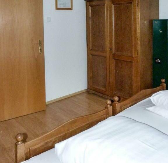 Номер Стандарт, Zseri Vadászház