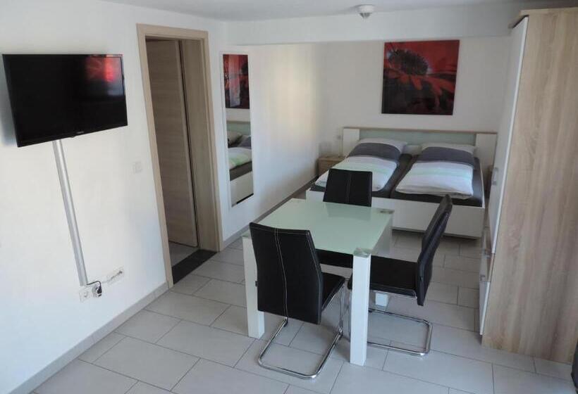 Семейный Номер, Pension Am Kirchberg