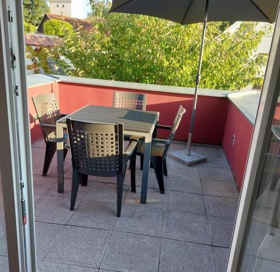 Семейный Номер, Pension Am Kirchberg
