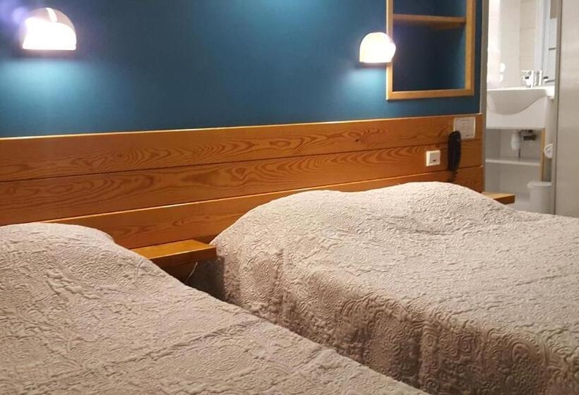 Четырехместный Номер Стандарт, Hôtel Restaurant Glaizette