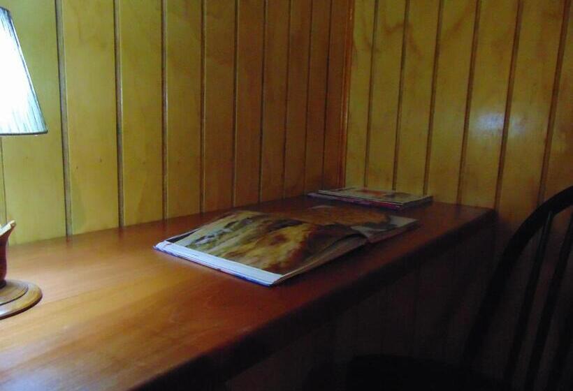 اتاق استاندارد سه نفره, Cafe & Hostal Acurruka