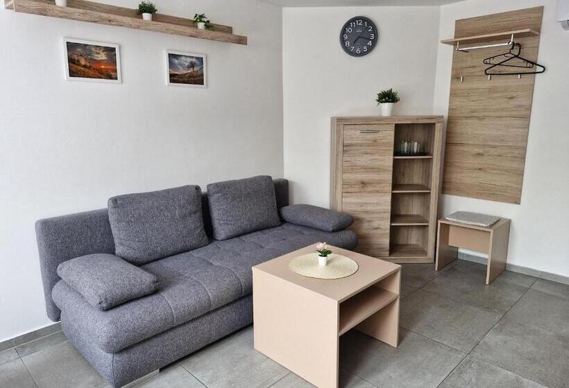 Апартаменты 1 Спальня, Restaurace   Apartmány Bobule