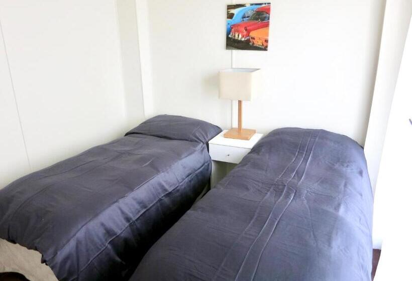 Apartamento 2 Dormitórios Vista Mar, Cabo Corrientes Center