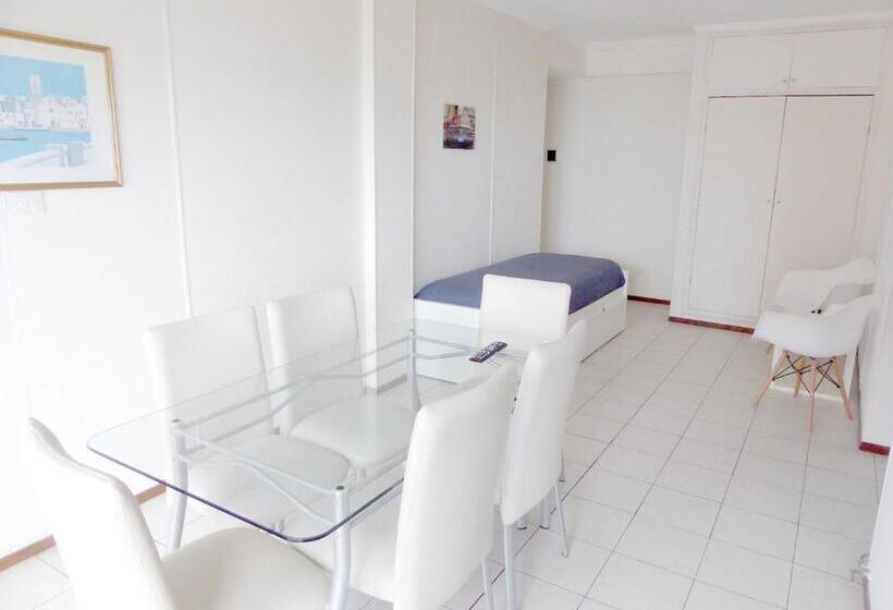 Apartamento 2 Dormitórios Vista Mar, Cabo Corrientes Center