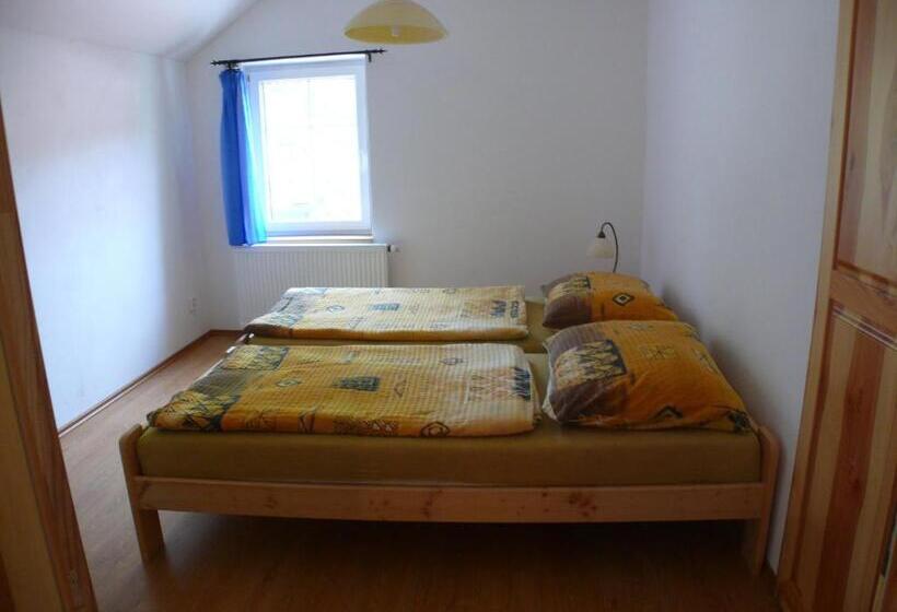 침실 1개 아파트, Apartmány Yellow