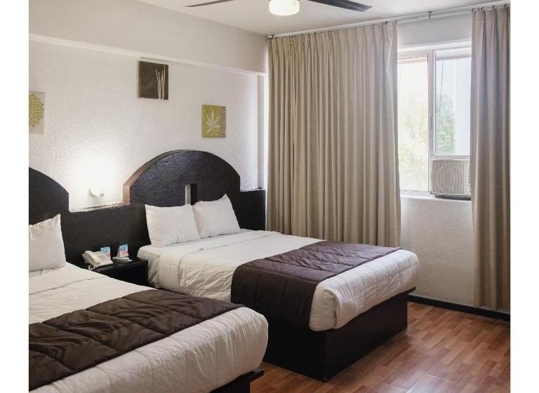 اتاق استاندارد با 2 تخت دوبل, Hi Hotel Impala Queretaro
