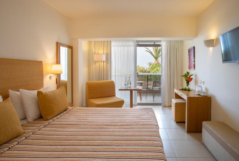 Номер Стандарт Вид на Сад, Blue Sea Beach Affiliated by Melia
