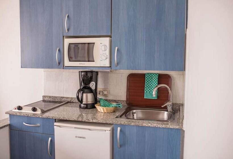 Estudio Standard Vista Mar Lateral, Servatur Montebello