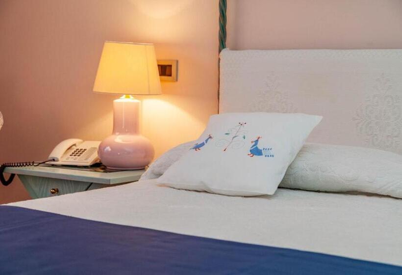 Comfort Szoba, Luna Lughente