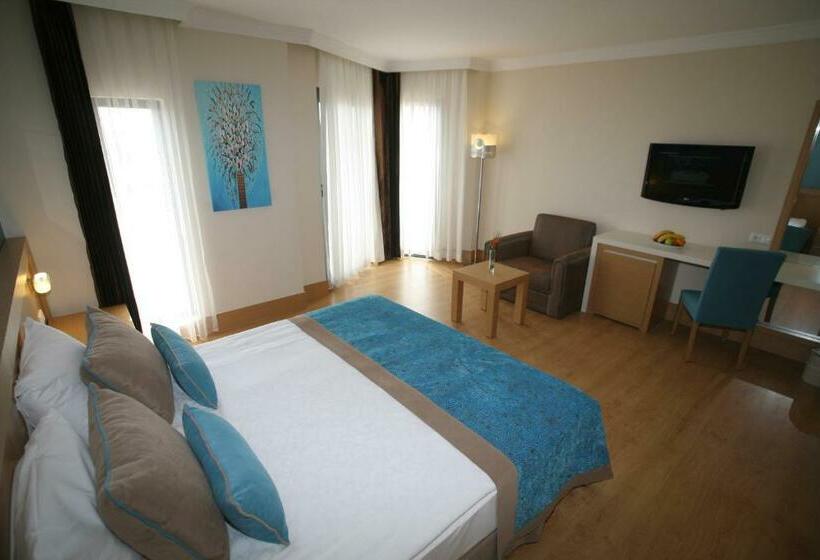 Номер Стандарт Трехместный, Limak Limra Hotel & Resort Kemer   Kids Concept