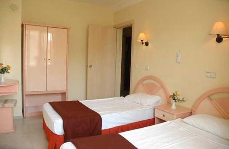 سوییت جونیور, Suite Laguna Otel