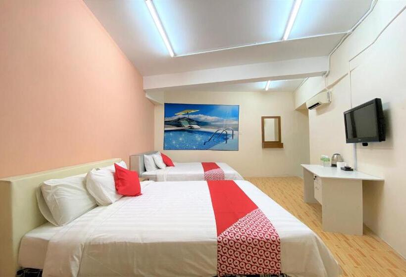 Family Suite, Oyo 89540 B  Penang
