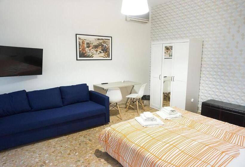 اتاق استاندارد با تخت بزرگ, Bed A Cavour