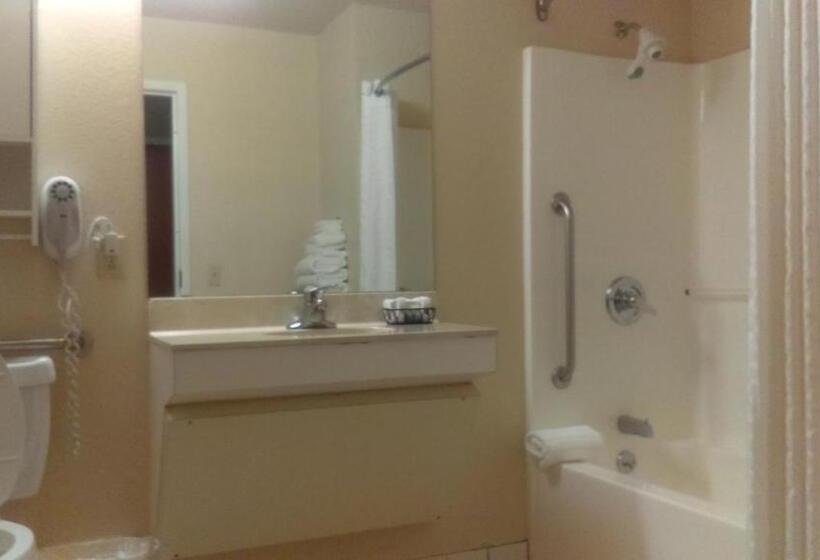 Номер Стандарт Кровать Кинг Адаптированный для Инвалидов, Best Western Natchitoches Inn