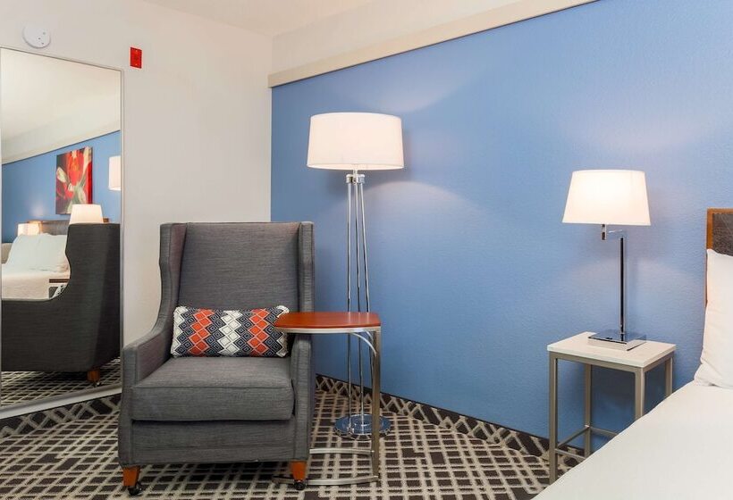 标准间, Hilton Garden Inn Dallas/market Center