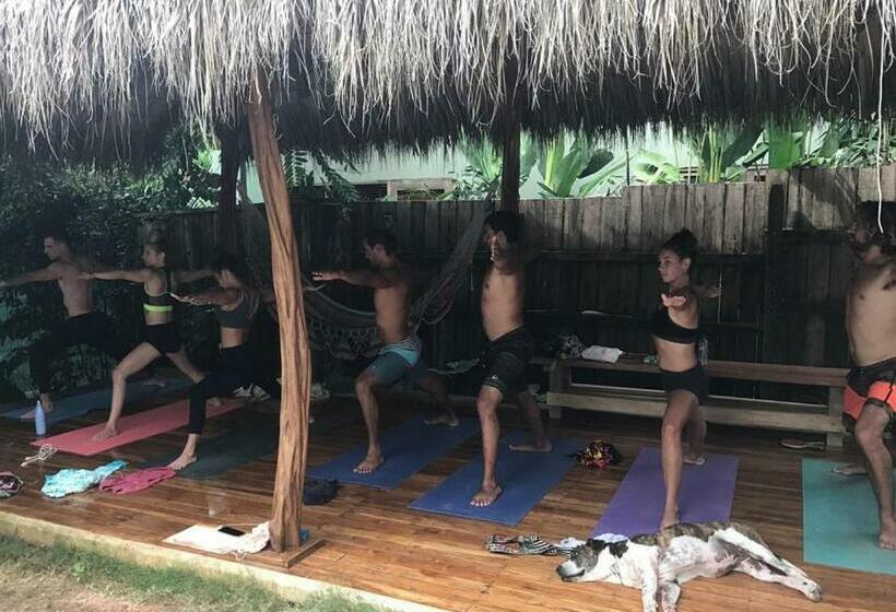 Номер Стандарт с Балконом, El Chante Surf House