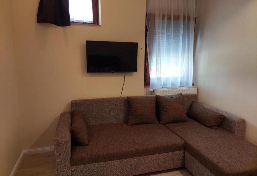 침실 1개 아파트, Cserke Apartmanház