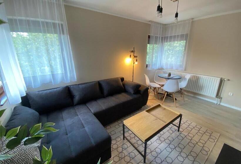 침실 1개 아파트, Cserke Apartmanház