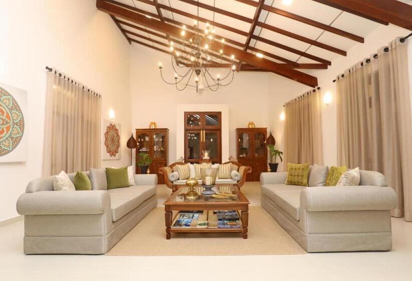 Вилла с 1 спальней и бассейном, Anodawa Boutique Villa