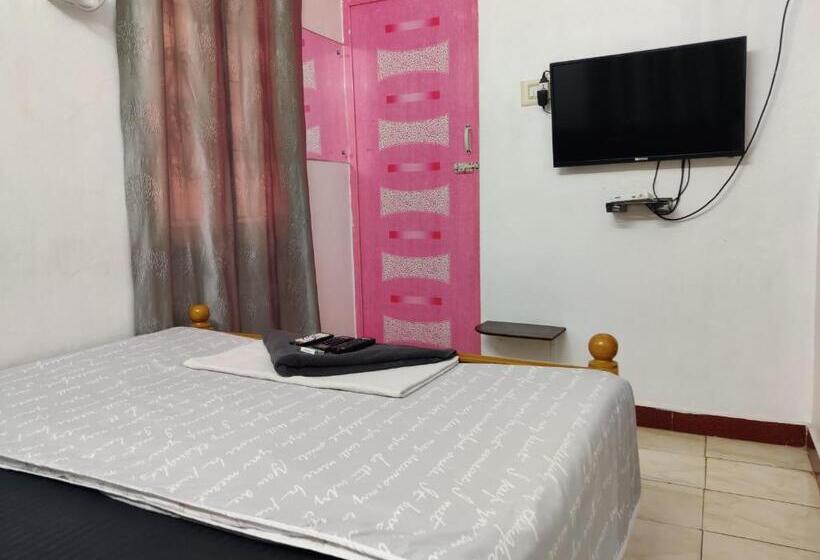 标准间带阳台, The Sea Shelter Home Stay