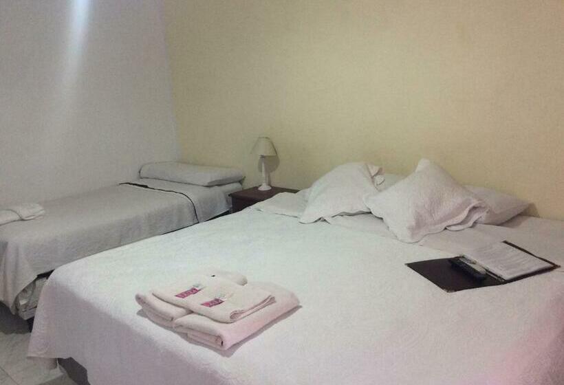 اتاق استاندارد سه نفره, La Ramada