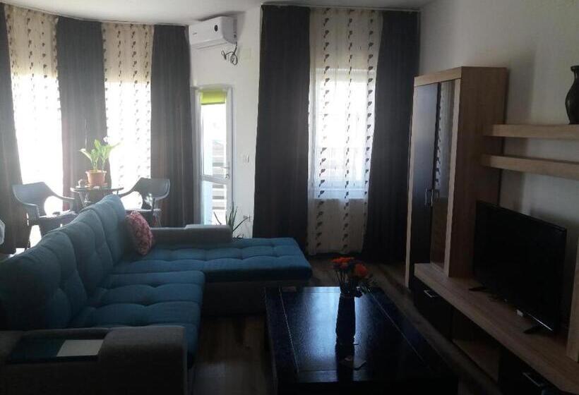 آپارتمان 1 خوابه, Casa Alba