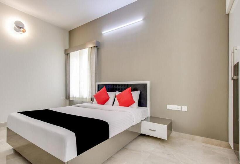 Номер Deluxe, Capital O New Paradise Inn