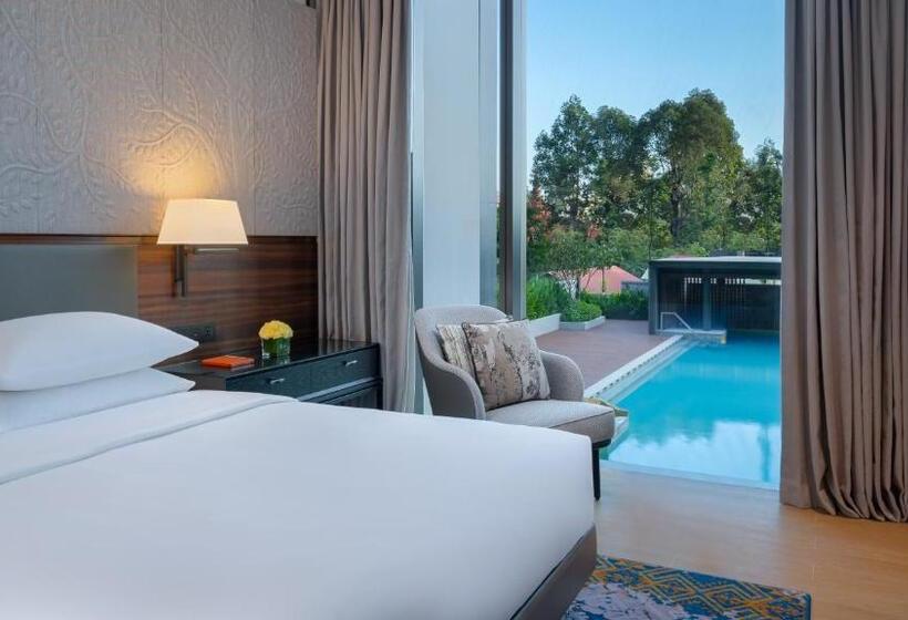 Королевский Люкс, Hyatt Regency Phnom Penh