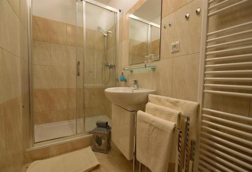 Номер Стандарт, Chaty A Apartmány Kúria Na Táľoch, Tále   Chopok Juh