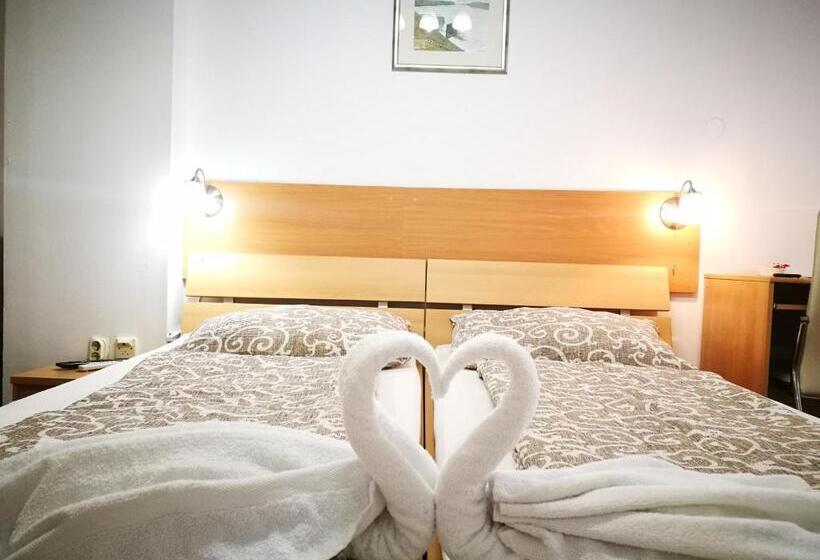 Номер Стандарт, Rooms Aračić