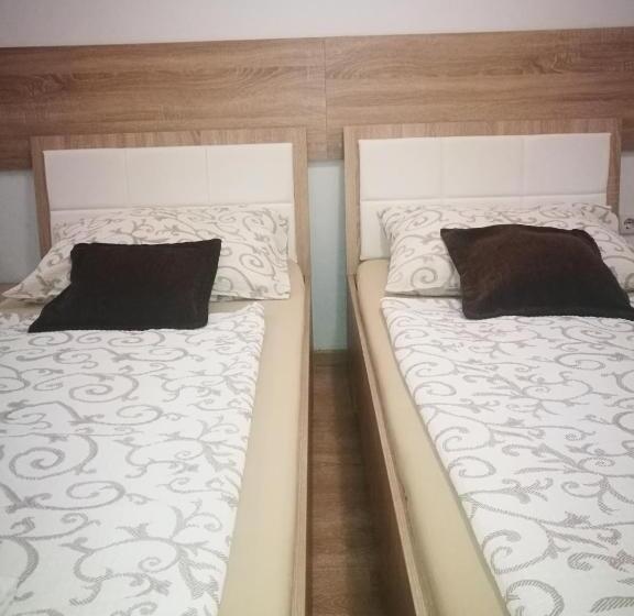 Четырехместный Номер Стандарт, Rooms Aračić