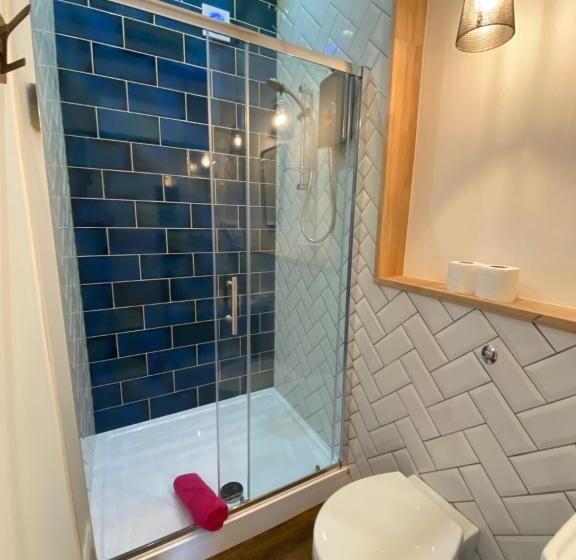 Королевский Люкс, Royal Mile Suites By The Castle