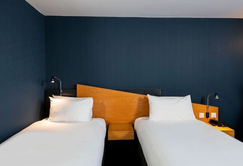 스탠다드 룸, Holiday Inn Express Newport, An Ihg