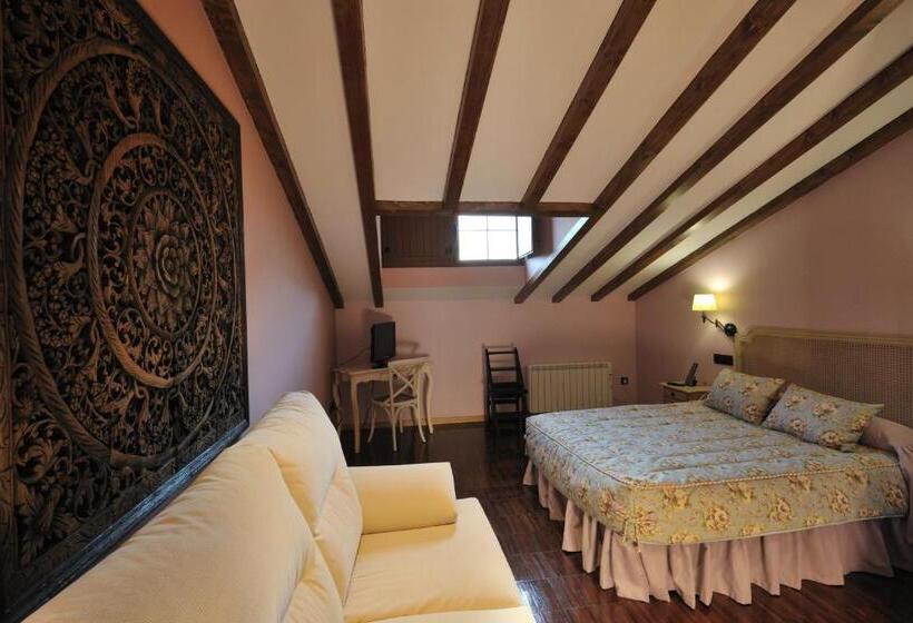 Номер Стандарт Трехместный, Rural Y Restaurante, Rinconcito De Gredos