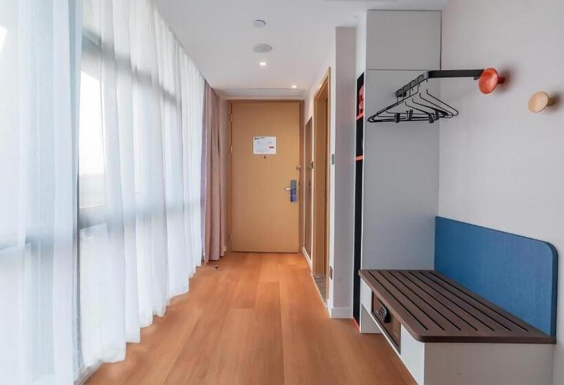 キングサイズベッドのスタンダードルーム, Holiday Inn Express Nanjing Jiangbei Yushan, An Ihg