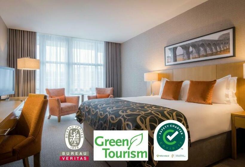 스탠다드 룸, Clayton Hotel Cardiff Lane