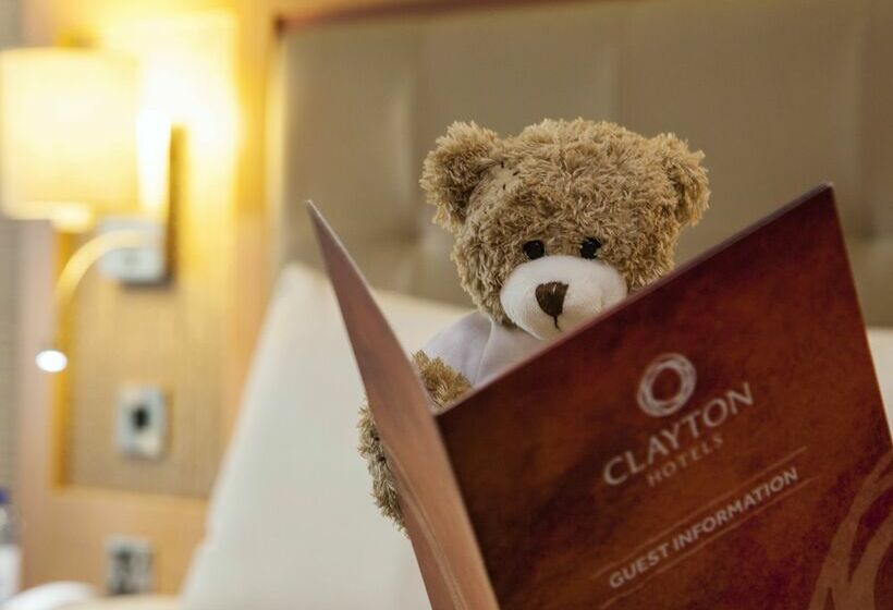 스탠다드 룸, Clayton Hotel Cardiff Lane