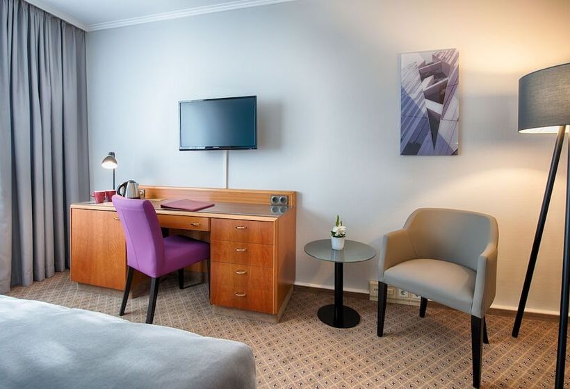 Трехместный Номер Комфорт, Leonardo Hotel Düsseldorf City Center