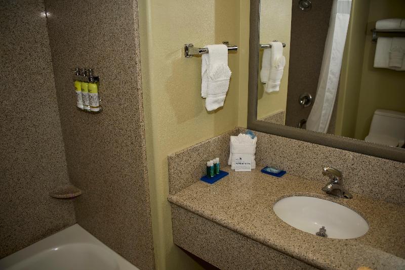 스위트 킹사이즈 침대, Holiday Inn Express Hotel & Suites Vacaville, An Ihg