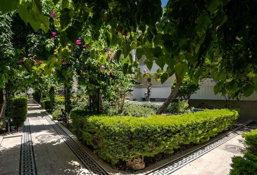 Трехместный Номер Superior, Golden Beach Resort & Spa
