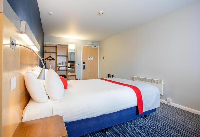 身障者適用スタンダードルーム, Holiday Inn Express Dunfermline, An Ihg